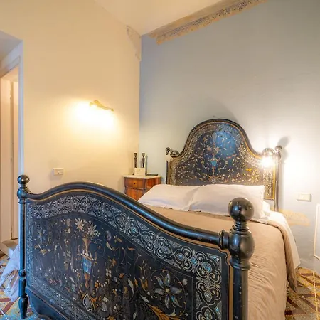 فندق مبيت وإفطار Relais & Maison Grand Tour 4*