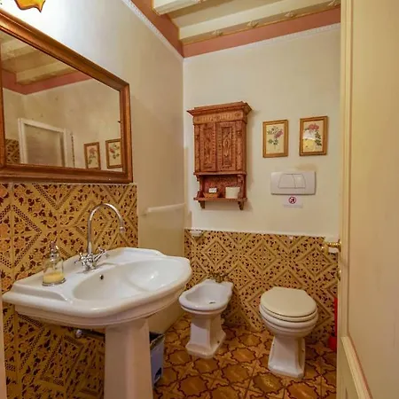 Relais & Maison Grand Tour فندق مبيت وإفطار فلورنس