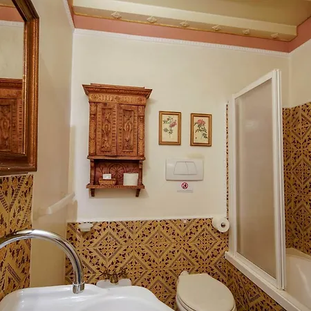 فندق مبيت وإفطار Relais & Maison Grand Tour 4*