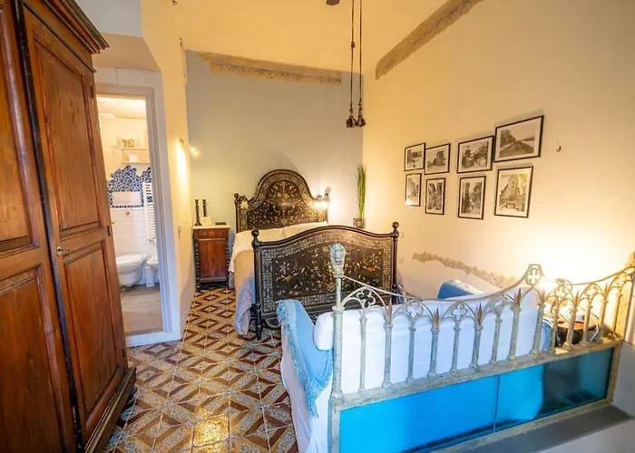Relais&maison Grand Tour Couette-café 4*