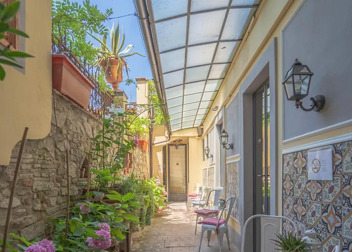 Relais&maison Grand Tour Couette-café