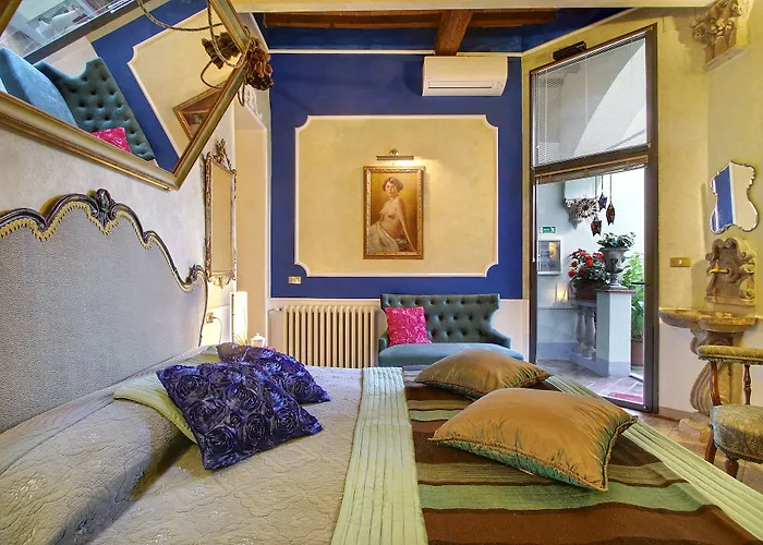 Relais&maison Grand Tour Couette-café 4*